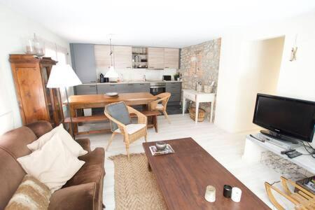 Apartament Central Amb Terrassa アルプ エクステリア 写真